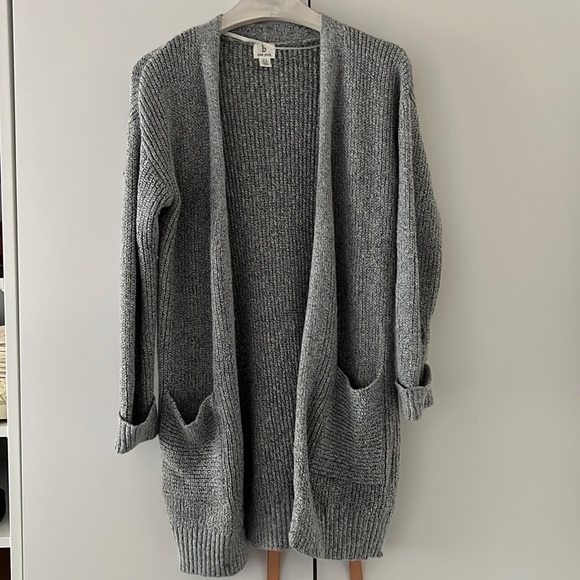 B New York Gray Cardigan Sweater, size small - Picture 5 of 7